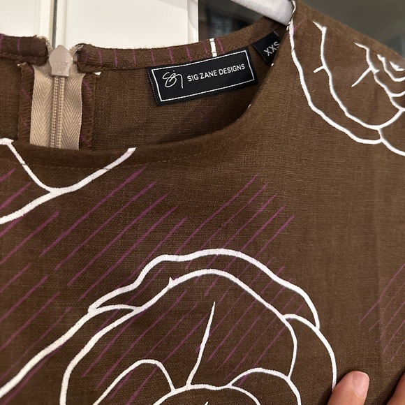 Sig Zane Chocolate Floral Midi Dress - Picture 4 of 7